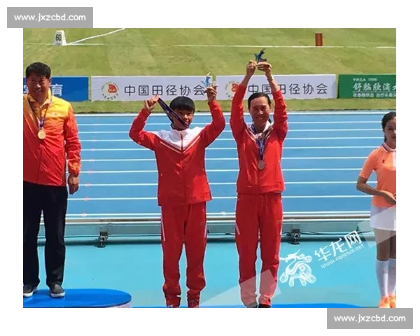 全运会举重赛场力量与技术交锋见证中国举重新高度时代突破与梦想同行 全运会举重赛场力量与技术交锋见证中国举重新高度时代突破与梦想同行